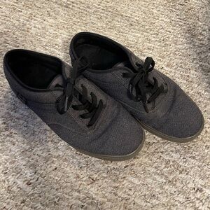 ETNIES Stupido Men Skater Size 9.5 Gray